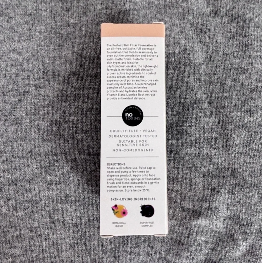 New Nude by Nature Perfect Skin Foundation C4 Hazel Full Coverage Satin Matte